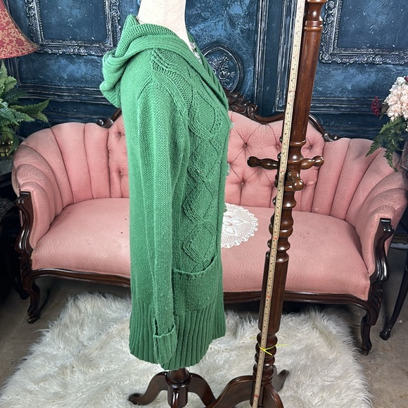 Sagey dusty green cardigan sweater, cable knit toggle buttons pockets and hood - Picture 4 of 9